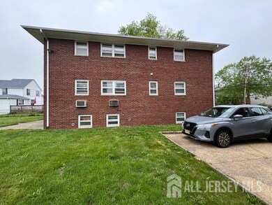 108 W Stimpson Ave unit 2ndFl, Linden, NJ 07036 - photo 3