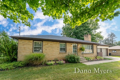 1656 Andrew St SE, Grand Rapids, MI 49508 - photo 2