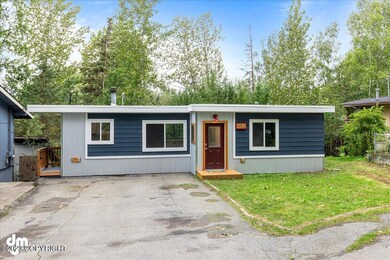 02-Exterior Front-DW-7467