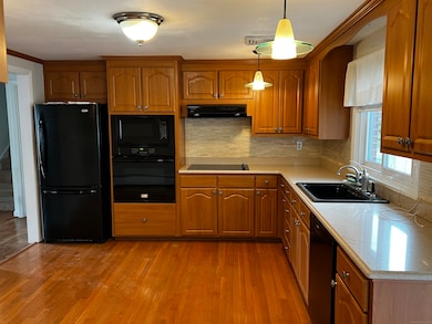 3 Old Field Rd, West Hartford, CT 06117 - photo 5