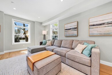 49 Chestnut St unit 2, Wakefield, MA 01880 - photo 4