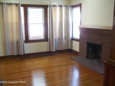 628 King St, Stroudsburg, PA 18360 - photo 4