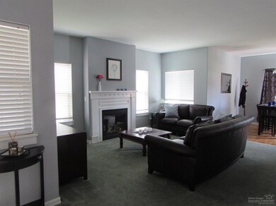 1255 NW 18th St, Redmond, OR 97756 - photo 4