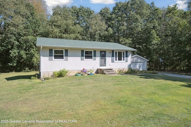 2391 S Onondaga Rd, Eaton Rapids, MI 48827 - photo 2