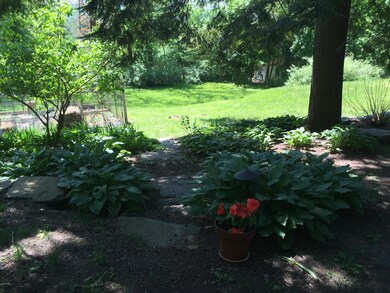 709 Seventh St, Milford, PA 18337 - photo 5