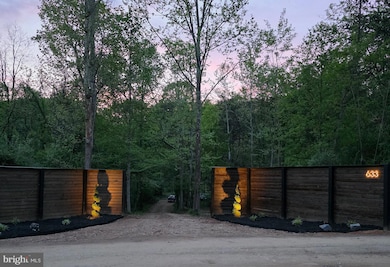 633 and 643` Hanging Rock Rd, Augusta, WV 26704 - photo 2