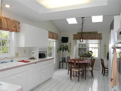 625 Fairfield Ln, Aurora, OH 44202 - photo 4