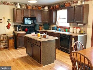 619 Stone Hill Rd, Shoemakersville, PA 19555 - photo 5