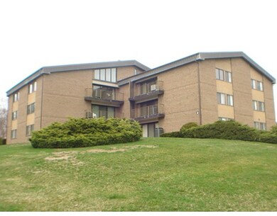 2 Ledgewood Way unit 21, Peabody, MA 01960 - photo 4