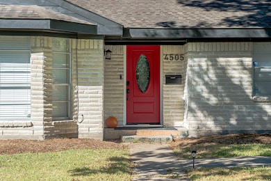 4505 W Hunting St, Houston, TX 77026 - photo 3