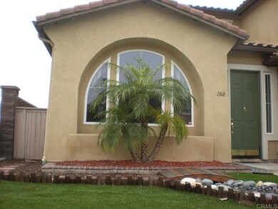 Large stylish window for lots of natural light.