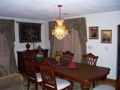 319 Grape St, New Bedford, MA 02740 - photo 5