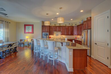 3110 E Lo-008-17-Kitchen-MLS_Size