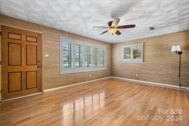 3434 38th Street Dr NE, Hickory, NC 28601 - photo 4