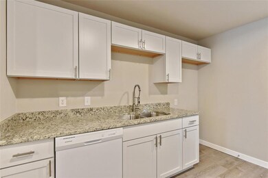 912 W Nelson St, Denison, TX 75020 - photo 7