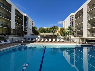 201 178th Dr unit 340, Sunny Isles Beach, FL 33160 - photo 2