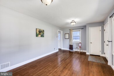 6317 Tuckerman St, Riverdale, MD 20737 - photo 5