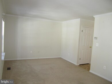 9348 Town Place Dr, Owings Mills, MD 21117 - photo 5