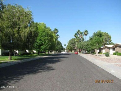 10318 W Ocotillo Dr, Sun City, AZ 85373 - photo 2