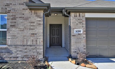 30391 Castle Stuart Ct, Cleveland, TX 77327 - photo 4