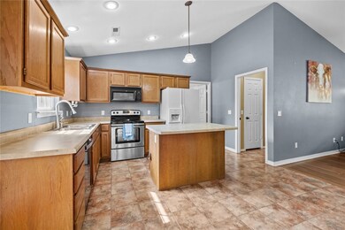 2 Marie Ln, Bella Vista, AR 72715 - photo 6