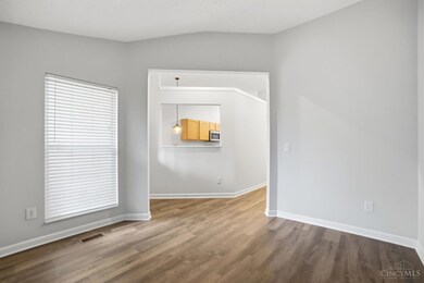 6765 Verde Ridge Dr unit 20C, Cincinnati, OH 45247 - photo 7