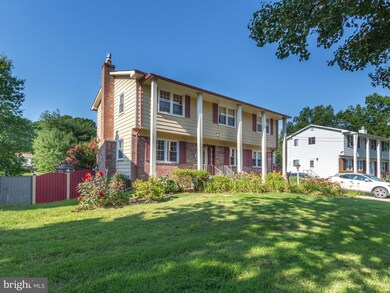 7313 Longbranch Dr, New Carrollton, MD 20784 - photo 4