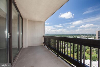 Skyline Square North and South unit 2206, Baileys Crossroads, VA 22041 - photo 4