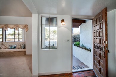 006_Entry ~ Foyer