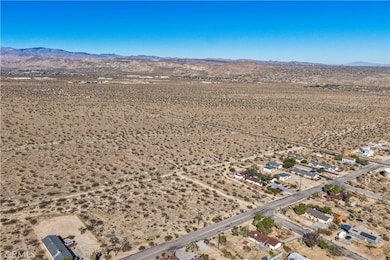 7442 Olympic Rd, Joshua Tree, CA 92252 - photo 2