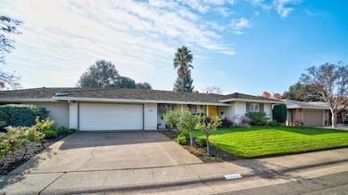 6956 Los Cerros Dr, Sacramento, CA 95831 - photo 6