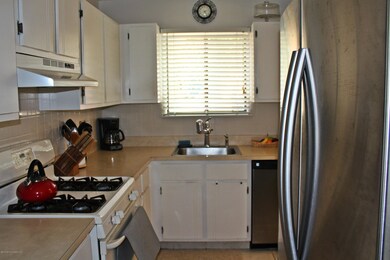 4 Seagull Ln unit 1000, Howell, NJ 07731 - photo 6