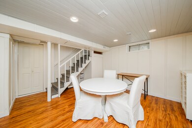 843 N Summit St, Wheaton, IL 60187 - photo 4