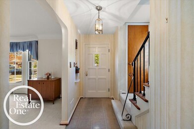 1769 Newcastle Rd, Grosse Pointe Woods, MI 48236 - photo 4