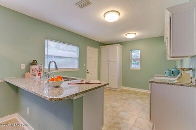 5311 Sunderland Rd, Jacksonville, FL 32210 - photo 4