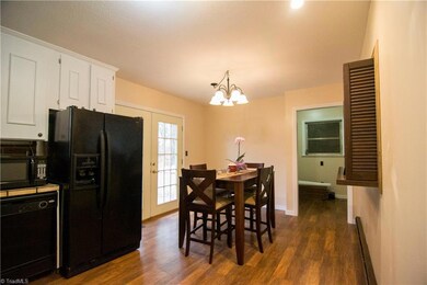 1930 Oak Dr, Asheboro, NC 27205 - photo 5