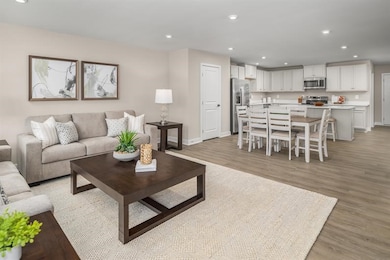 5101 Bentgrass Dr unit B, Hempfield Township, PA 15601 - photo 6