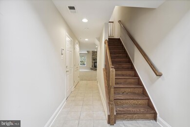 9132 Marlove Oaks Ln, Owings Mills, MD 21117 - photo 4
