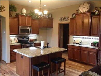 Look at all those cabinets!!!