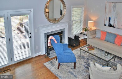 1432 Newport Spring Ct, Reston, VA 20194 - photo 2