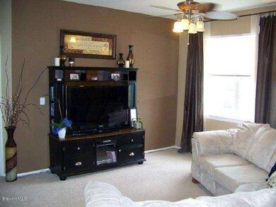 Living Rm 2