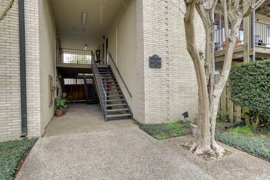 1008 S College Rd. Unit 211-3