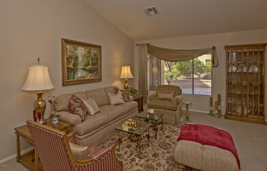 005_Living Room