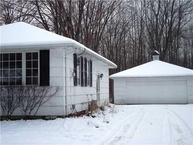 320 Drake Dr, North Tonawanda, NY 14120 - photo 3