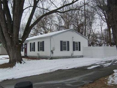 33 Amherst St, Lawrence, MA 01843 - photo 2