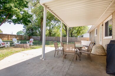 514 S Belcrest Ave-24