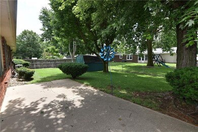 5225 Navajo Ct, Columbus, IN 47203 - photo 6