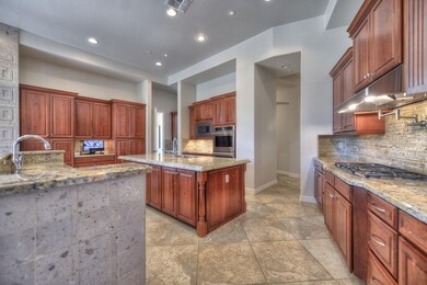 011_Kitchen