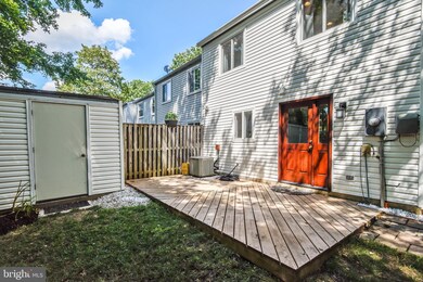 8340 Wind Fall Rd, Springfield, VA 22153 - photo 5