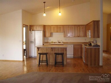 61385 Whitetail St, Bend, OR 97702 - photo 4